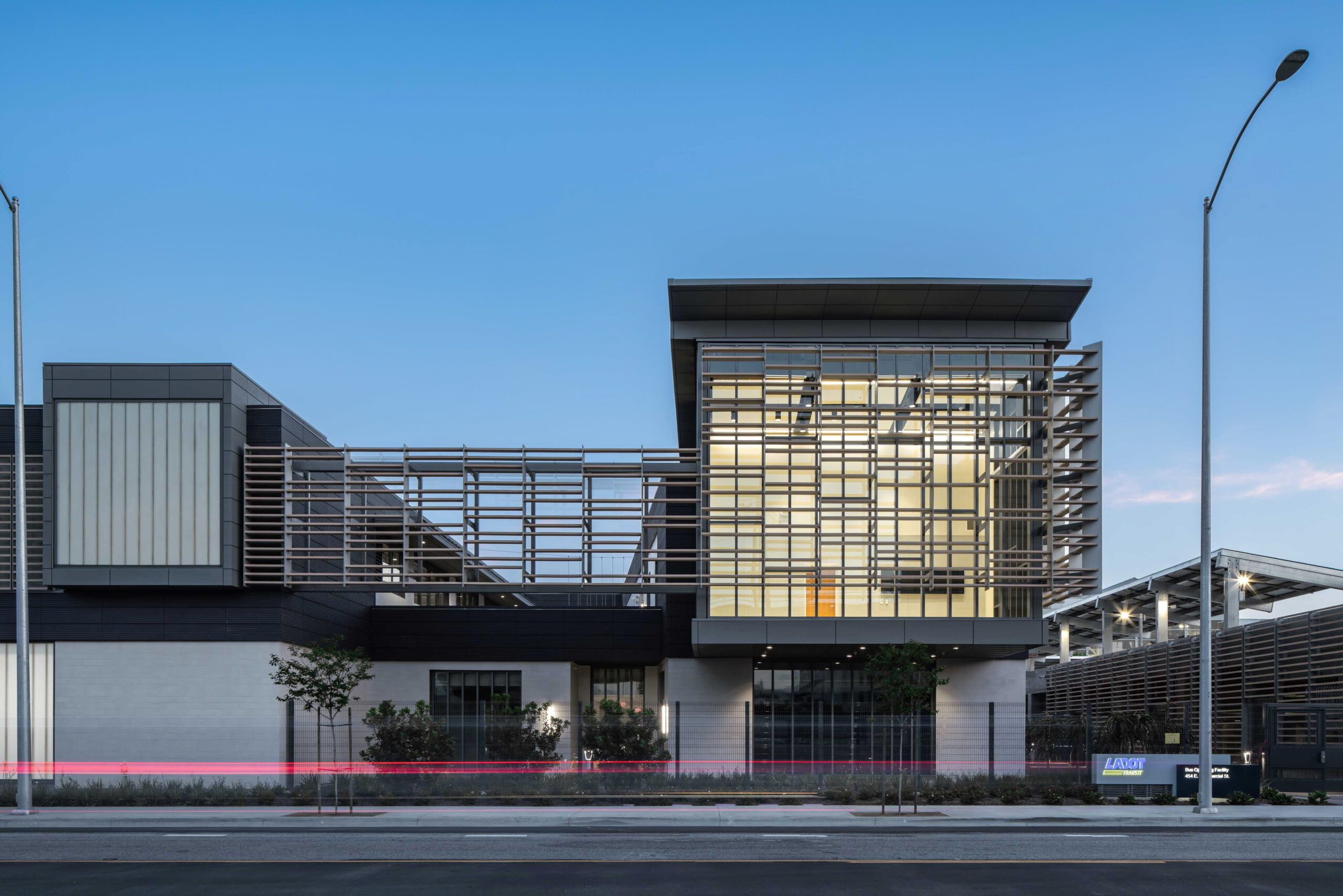 LADOT Bus Maintenance Facility - Ficcadenti Waggoner and Castle Structural Engineers